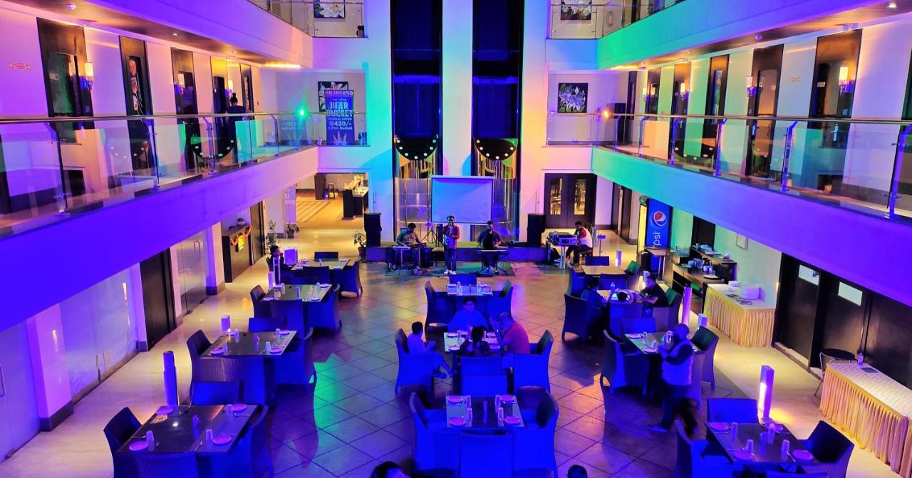 Hotel Grand Visava Лонавла Екстер'єр фото