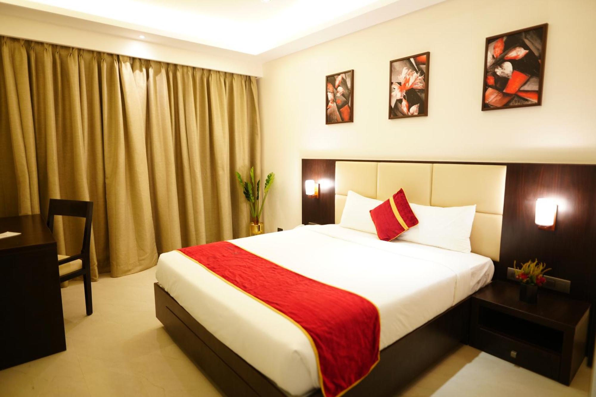 Hotel Grand Visava Лонавла Екстер'єр фото