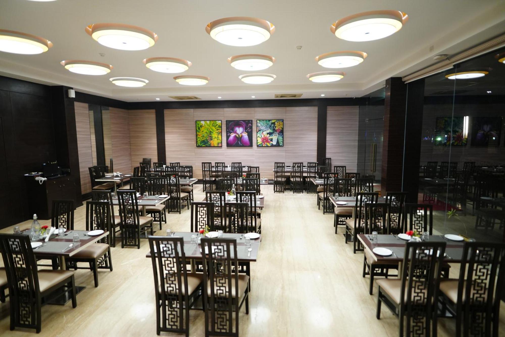Hotel Grand Visava Лонавла Екстер'єр фото
