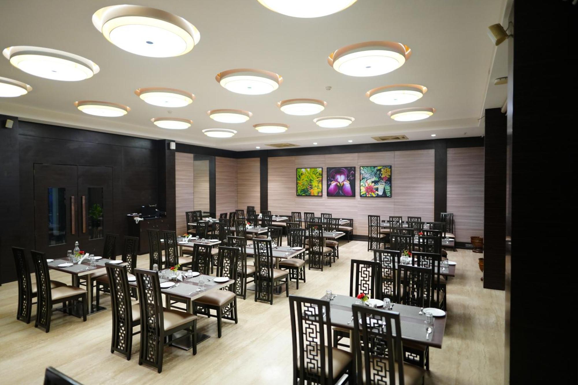 Hotel Grand Visava Лонавла Екстер'єр фото