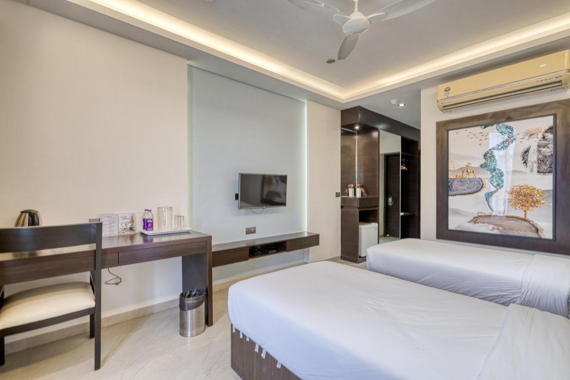 Hotel Grand Visava Лонавла Екстер'єр фото