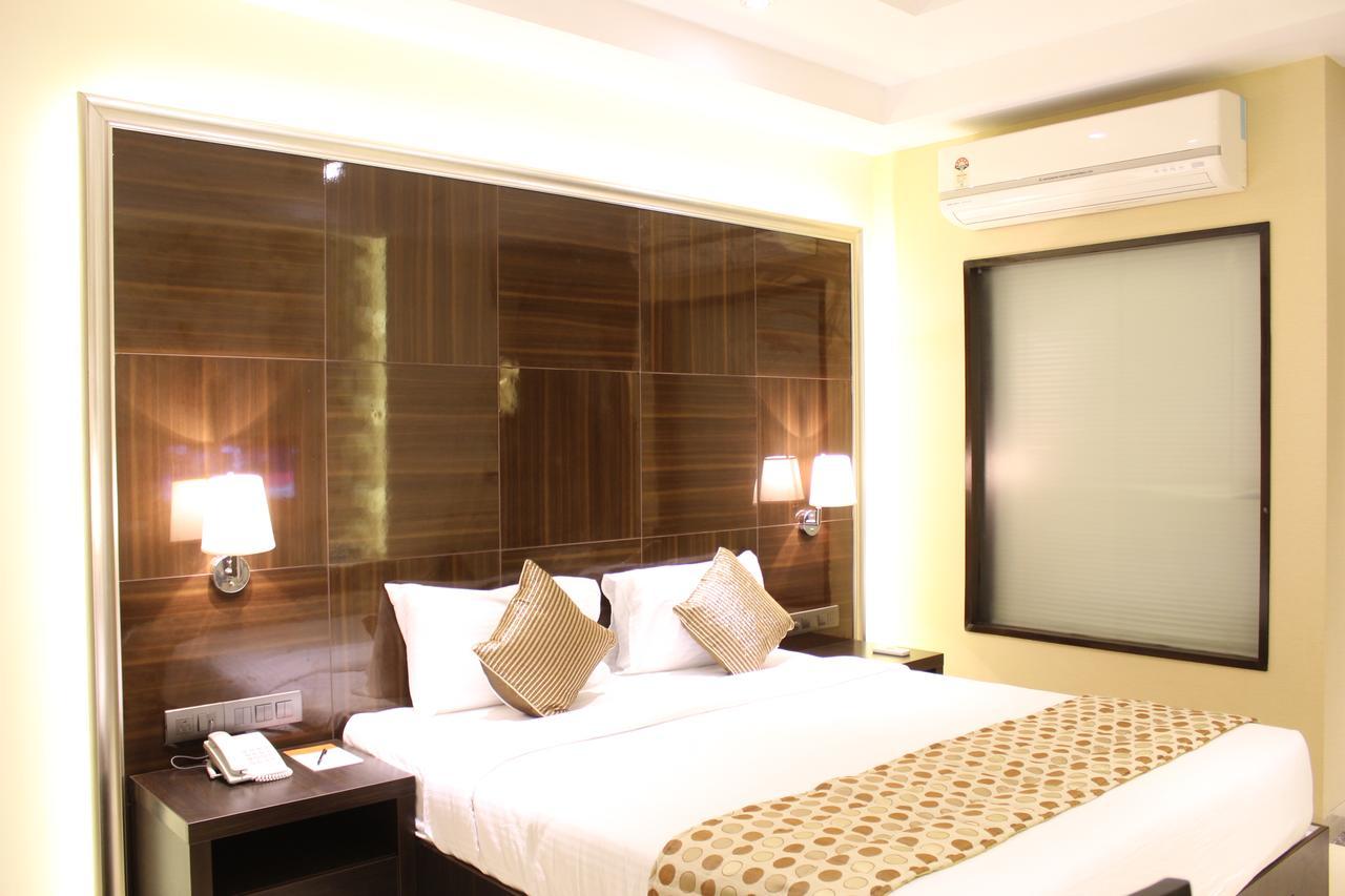 Hotel Grand Visava Лонавла Екстер'єр фото