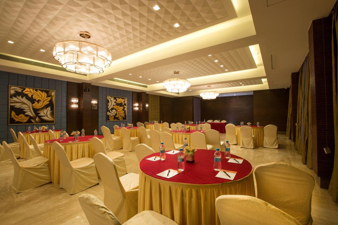 Hotel Grand Visava Лонавла Екстер'єр фото