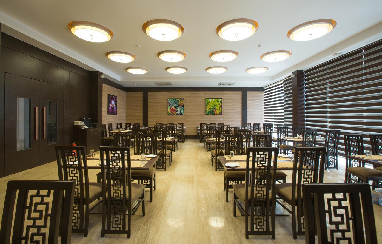 Hotel Grand Visava Лонавла Екстер'єр фото