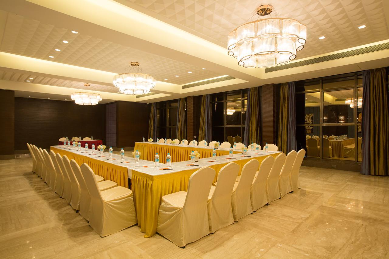Hotel Grand Visava Лонавла Екстер'єр фото