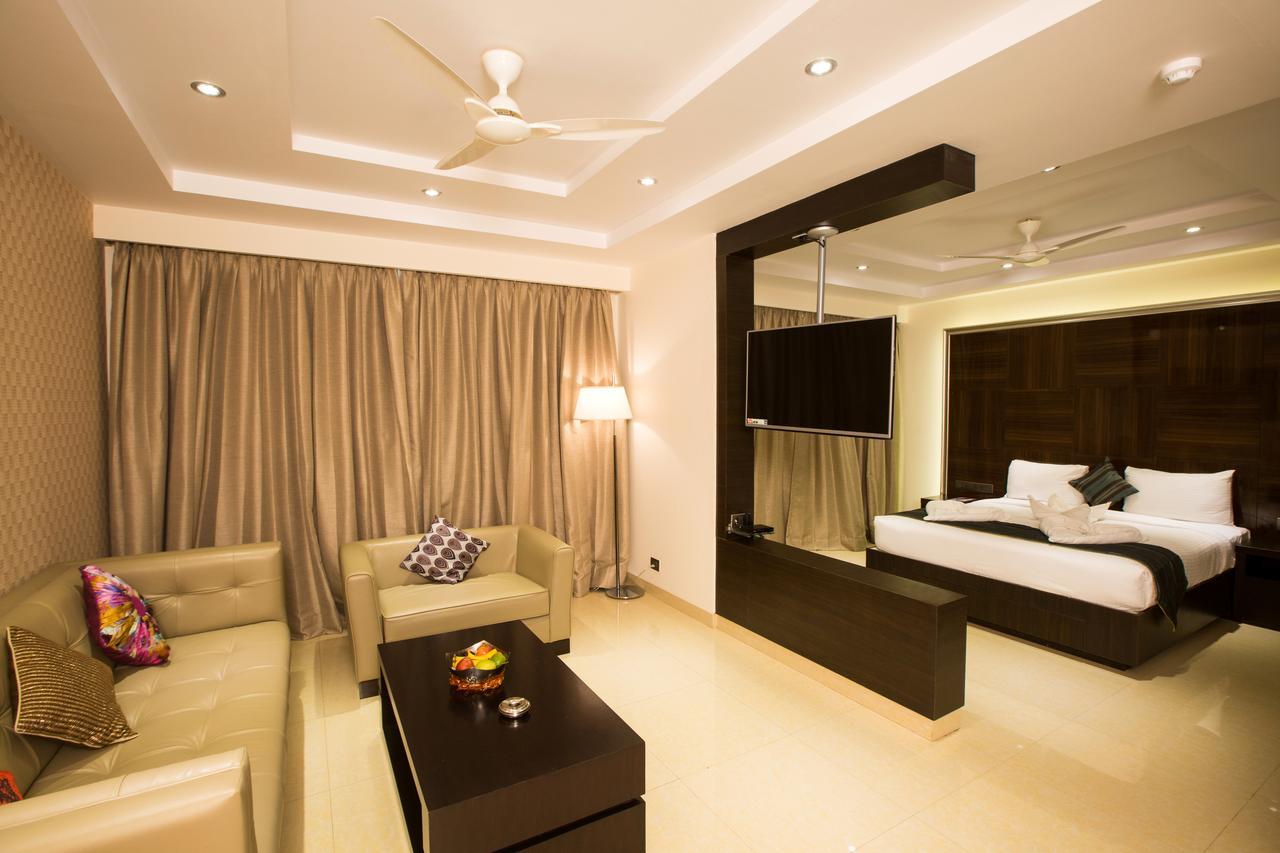 Hotel Grand Visava Лонавла Екстер'єр фото