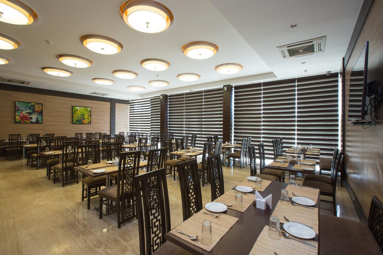 Hotel Grand Visava Лонавла Екстер'єр фото