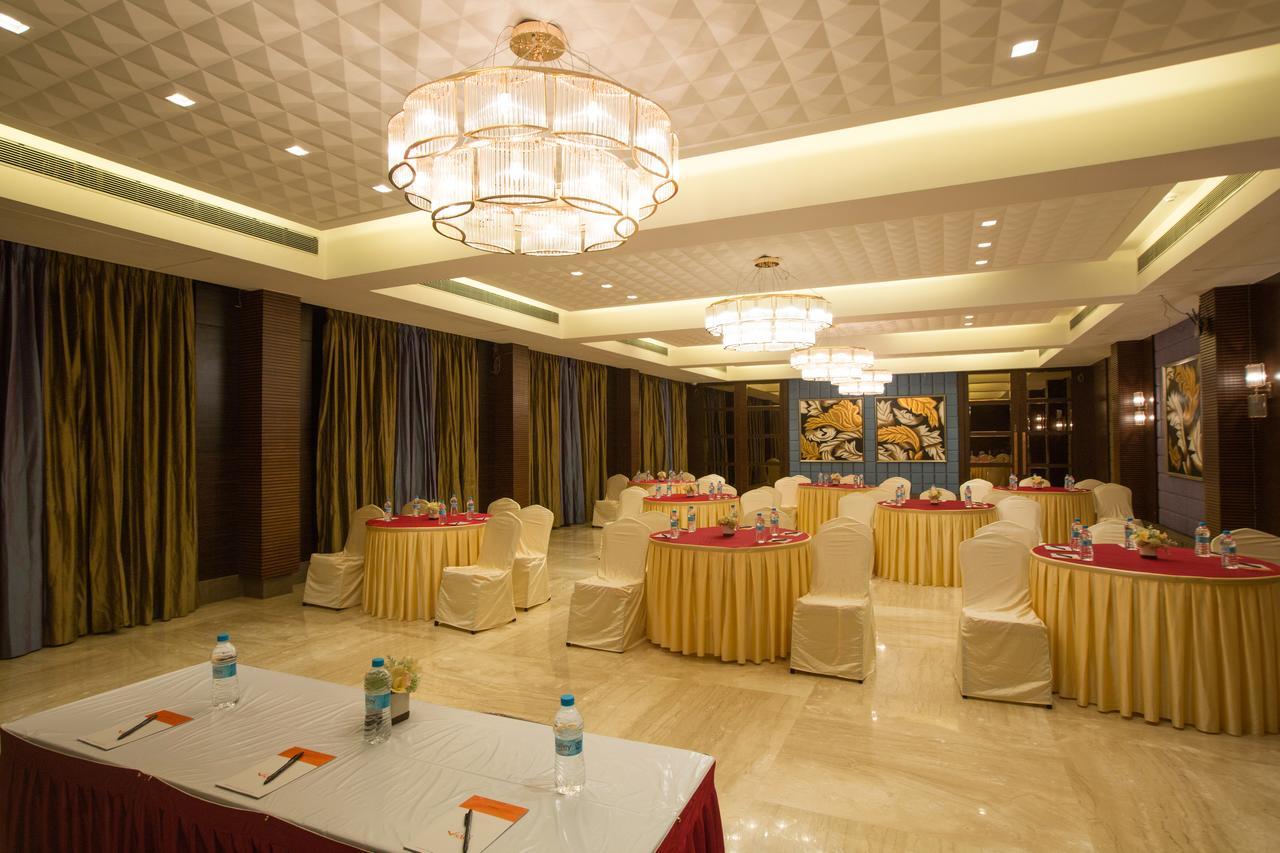 Hotel Grand Visava Лонавла Екстер'єр фото